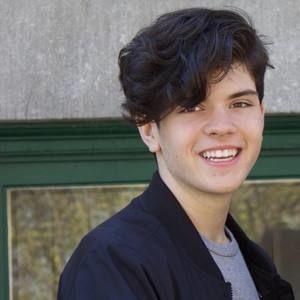 Meet your Posher, Benjamin